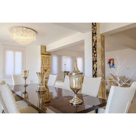 Villa Royale